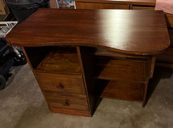 Small computer desk
