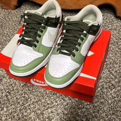 Nike Dunk Lows 