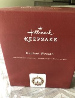 Hallmark Radiant Wreath Ornament - NEW