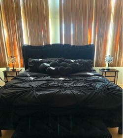 King Bedroom Set (Best offer! Not free)