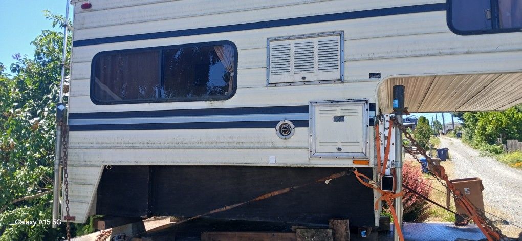 Camper