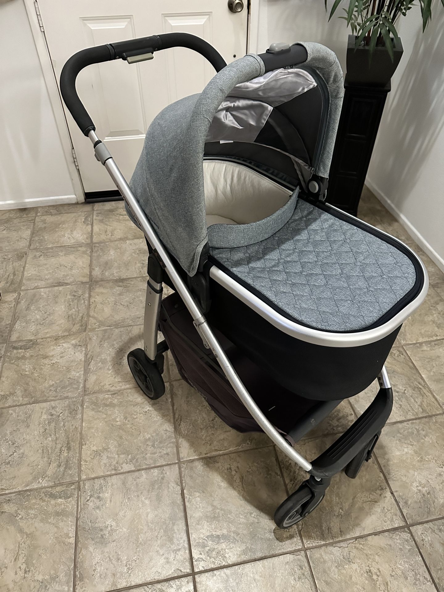 UPPAbaby Vista Bassinet Stroller