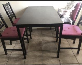 Dinning table