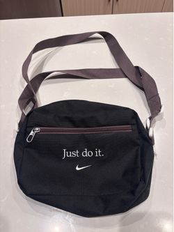 Nike Crossbody Shoulder Bag – Black