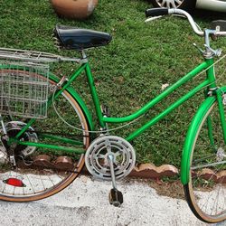 Schwinn Antique Vintage Bike 26 Inch Wheels for Sale in Fort