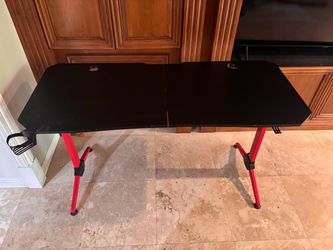 Gaming desk