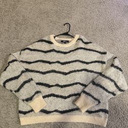 NOVA MEN Fuzzy Wavy‑Stripe Knit Sweater – Size L