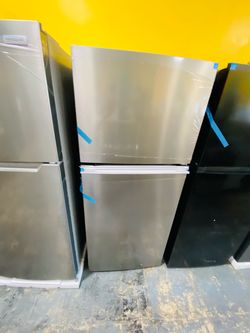 Refrigerador para Apartamento Nuevo con 2 años de garantia