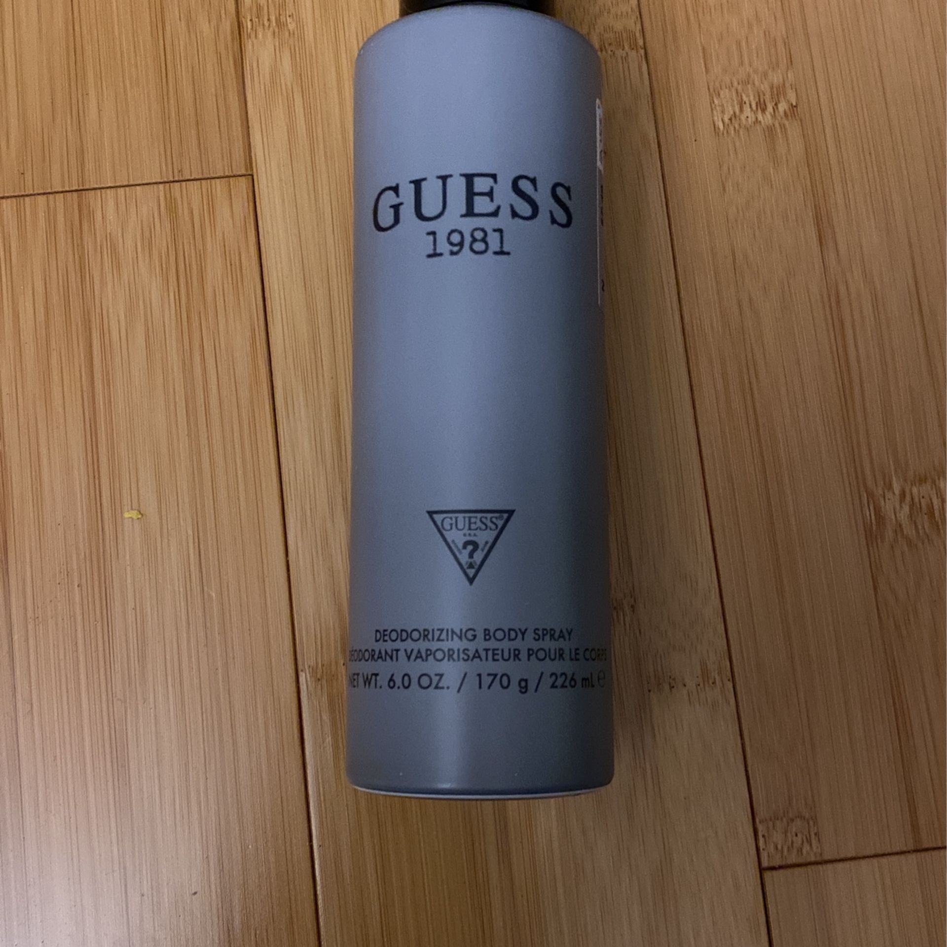 GUESS DEODORIZING BODY SPRAY