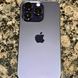 iPhone 14 Pro - Unlocked 128 Gb