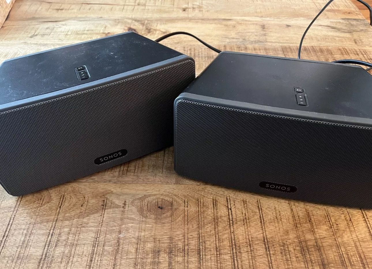 Sonos Gen 2 Play 3 Speakers (pair)