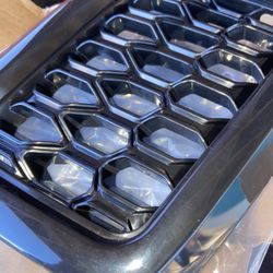 Cherokee / Durango Honeycomb Grill Insert