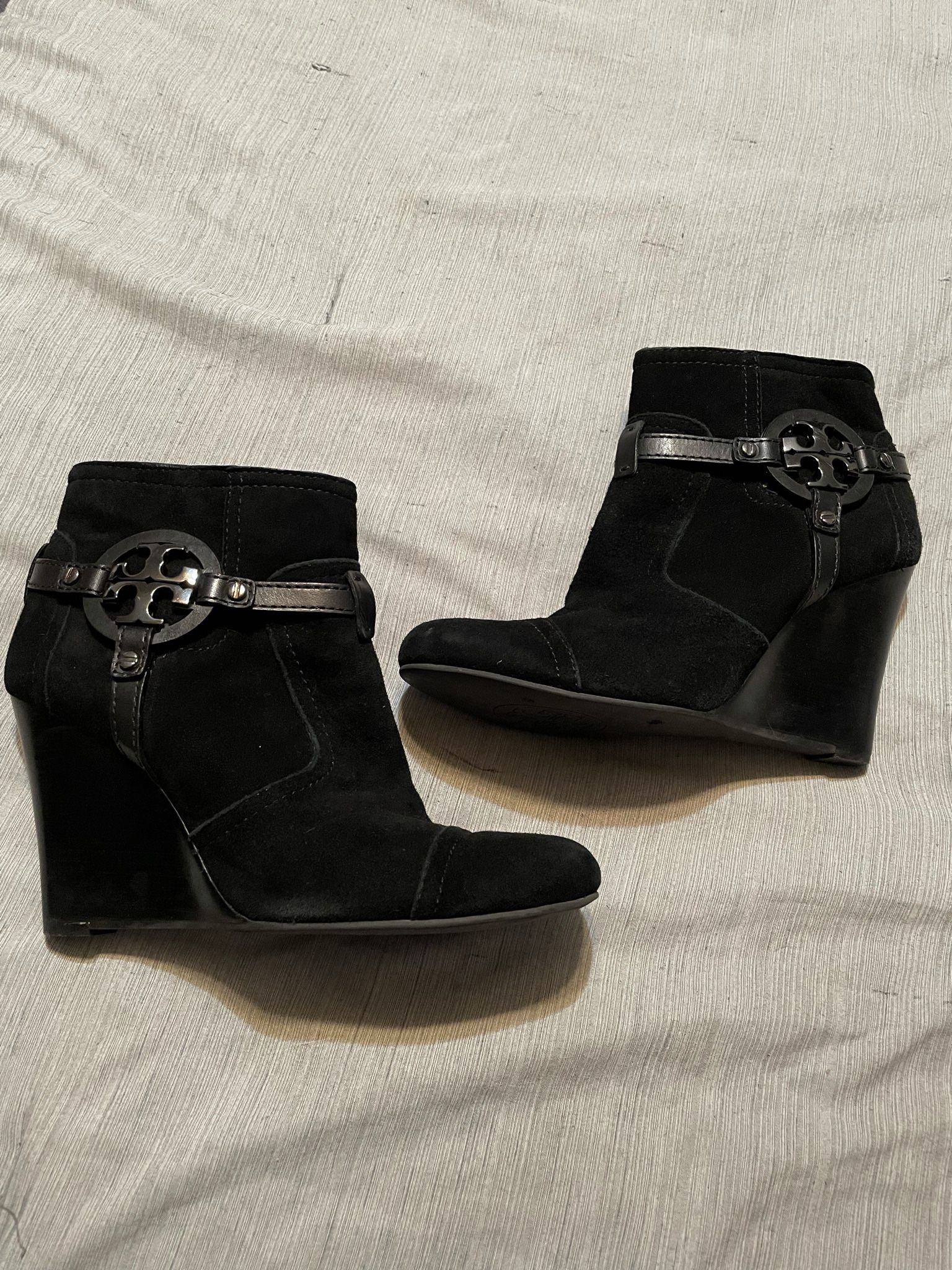 Like New Authentic Tory Burch Boots Size 8