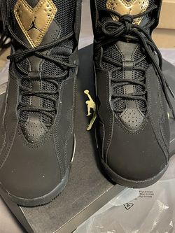 Jordans True Flight Blk /white/ Metallic Gold