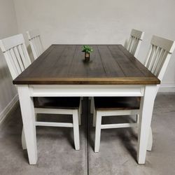Table Set 4 Chairs (Great Condition)