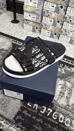 Dior Men’s Black Slides