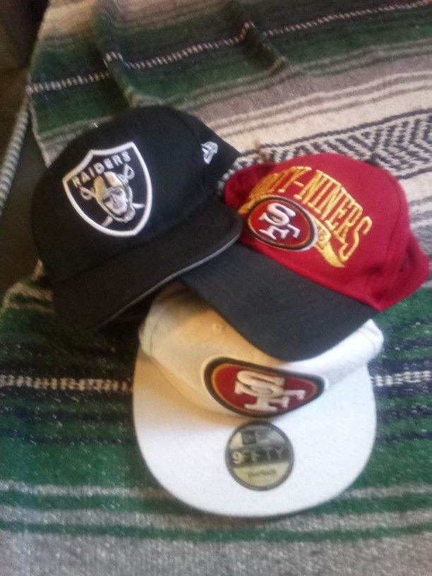 3 NFl CAPS. LIKE NEW 
