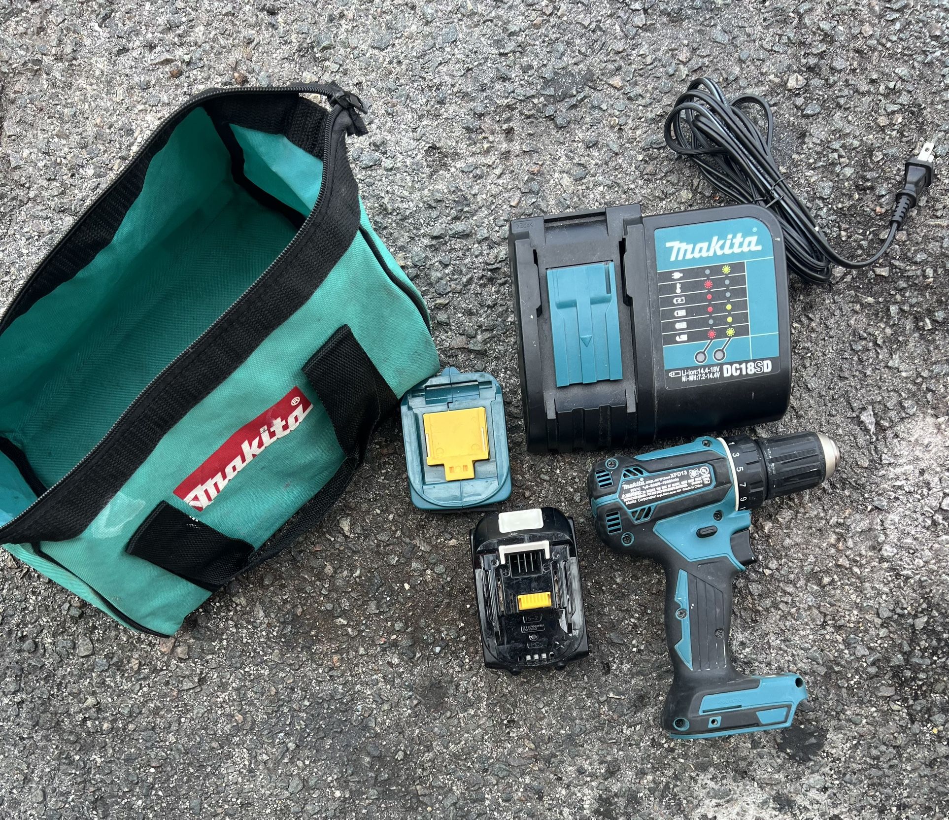Makita 18V LXT Lithium-lon Brushless Cordless 1/2 in. Driver-Drill