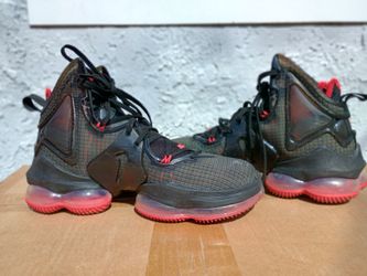 LeBron 19 Size 6