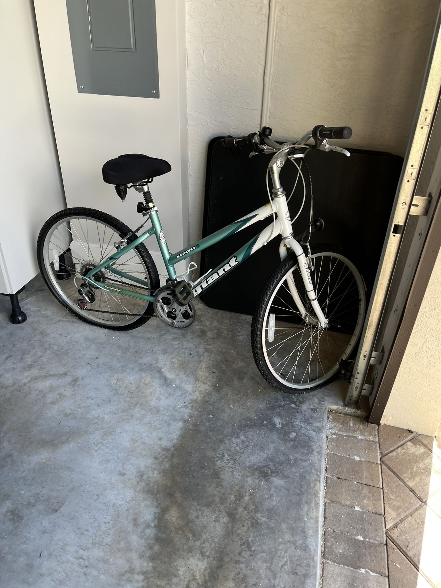 Sedona Giant Ladies 3 Speed Bike