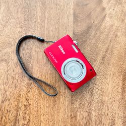 Nikon Coolpix S2800