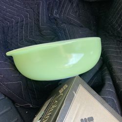 Pyrex Bowl
