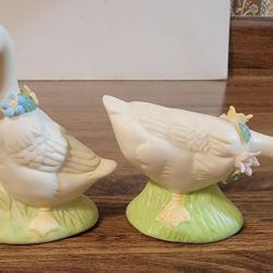 2 Ceramic Geese