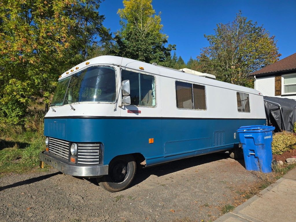 1976 Revcon (Airstream) 250D