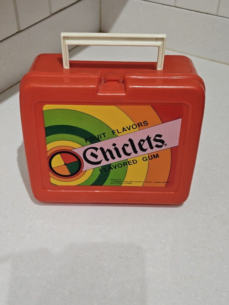 Vintage Chiclets Fruit Flavors Flavored Gum Red Plastic Lunch Box