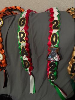 Graduation leis