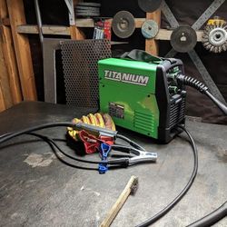 Titanium  Easy Flux 125 Welder