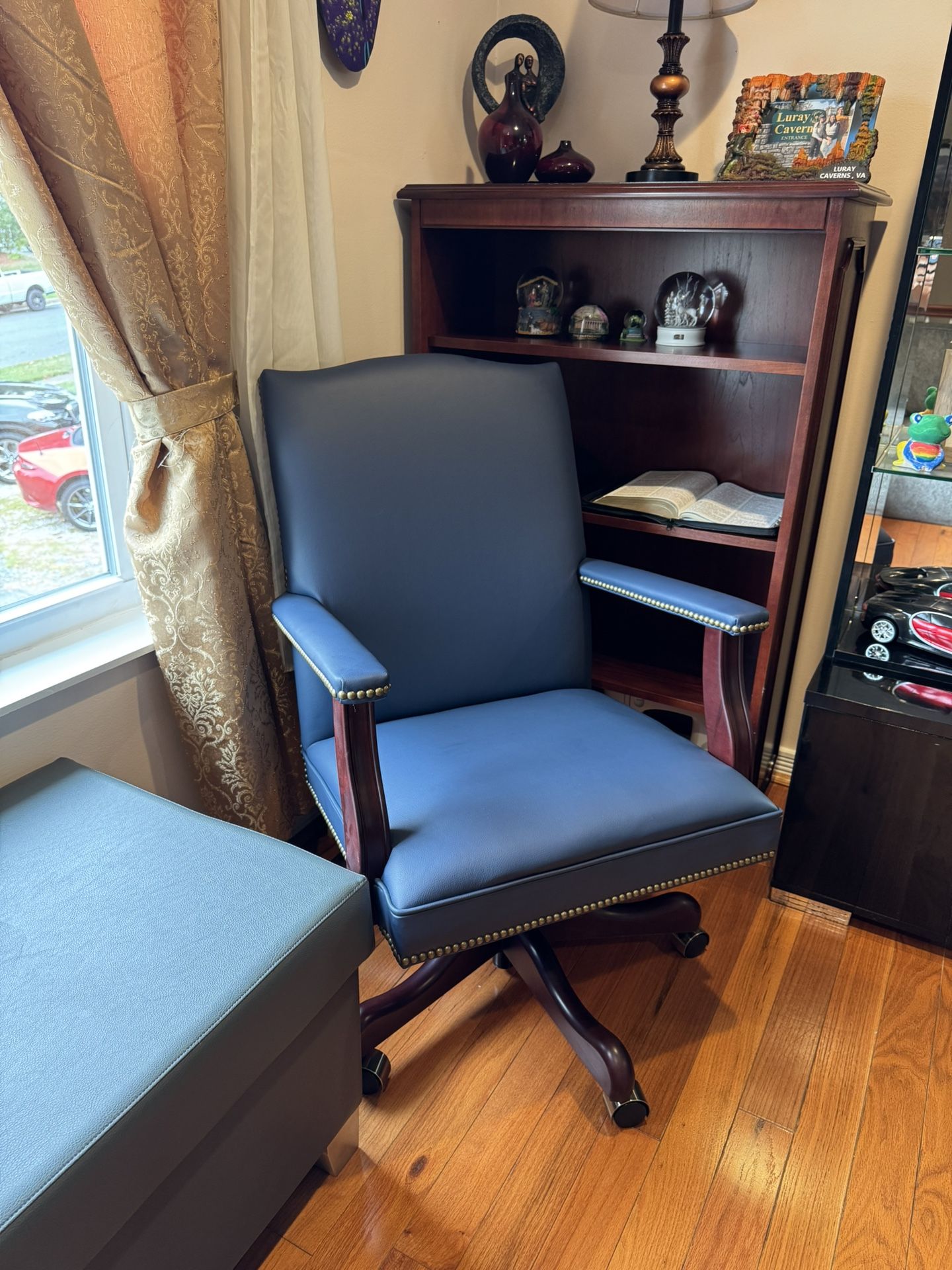 Classic Office Chair