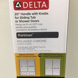 Portman handle with knobs