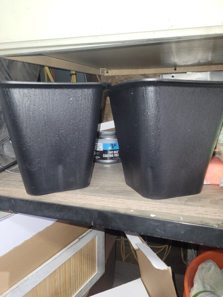 2 Furniture Risers