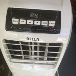 Della Portable AC