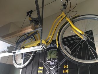 Shwinn beach cruiser. Brand new. Out of box. Never used.