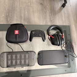 Nintendo Switch 2, Controller, Headset, Cases