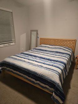 Free queen size bed