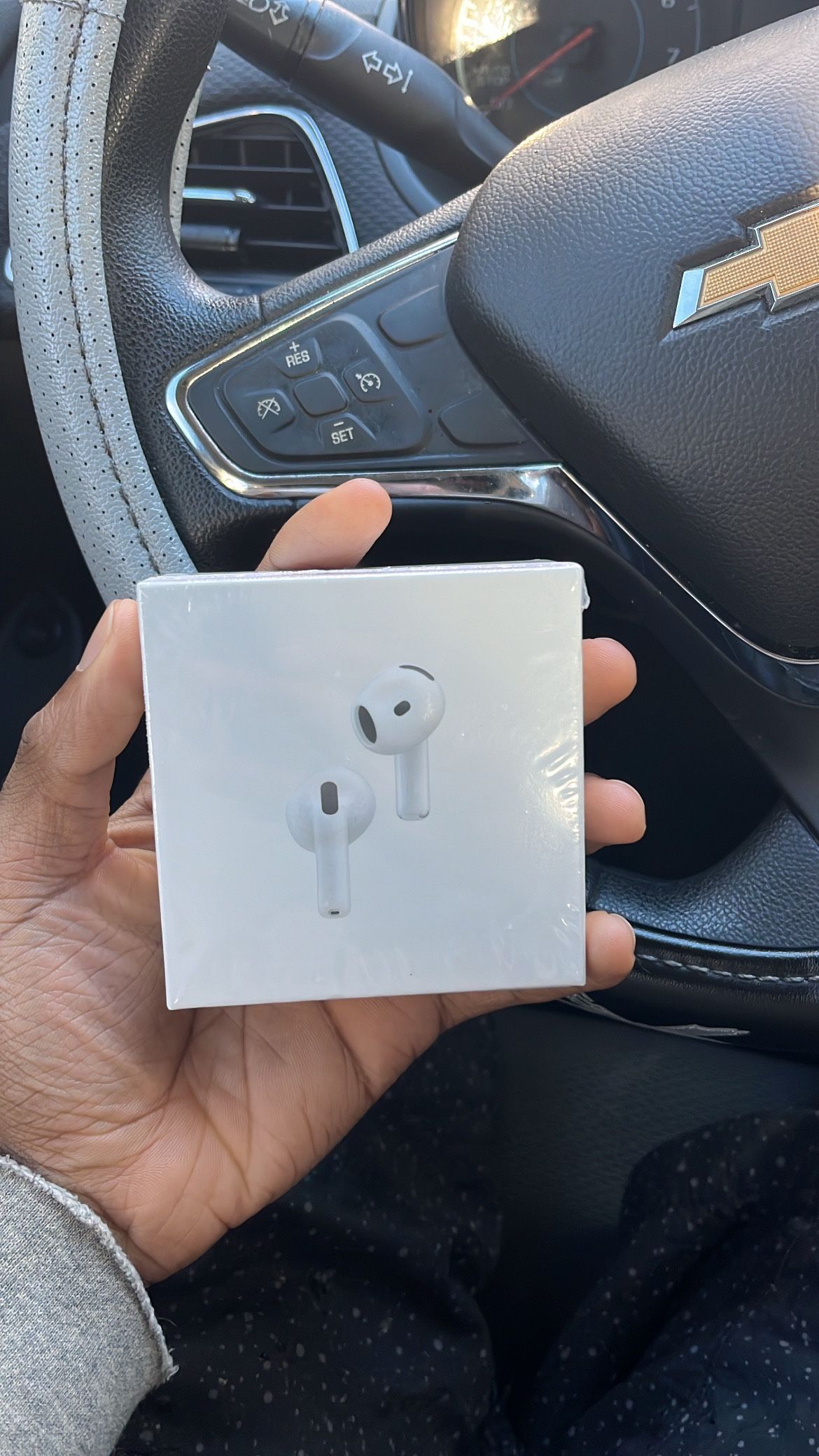 AirPods Gen 4 BRAND NEW SEALED