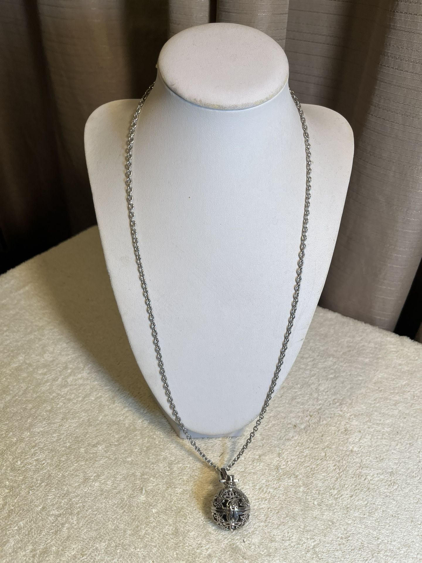 D.E. Silver Tone Chain Link & Ball Locket With Lava Rock