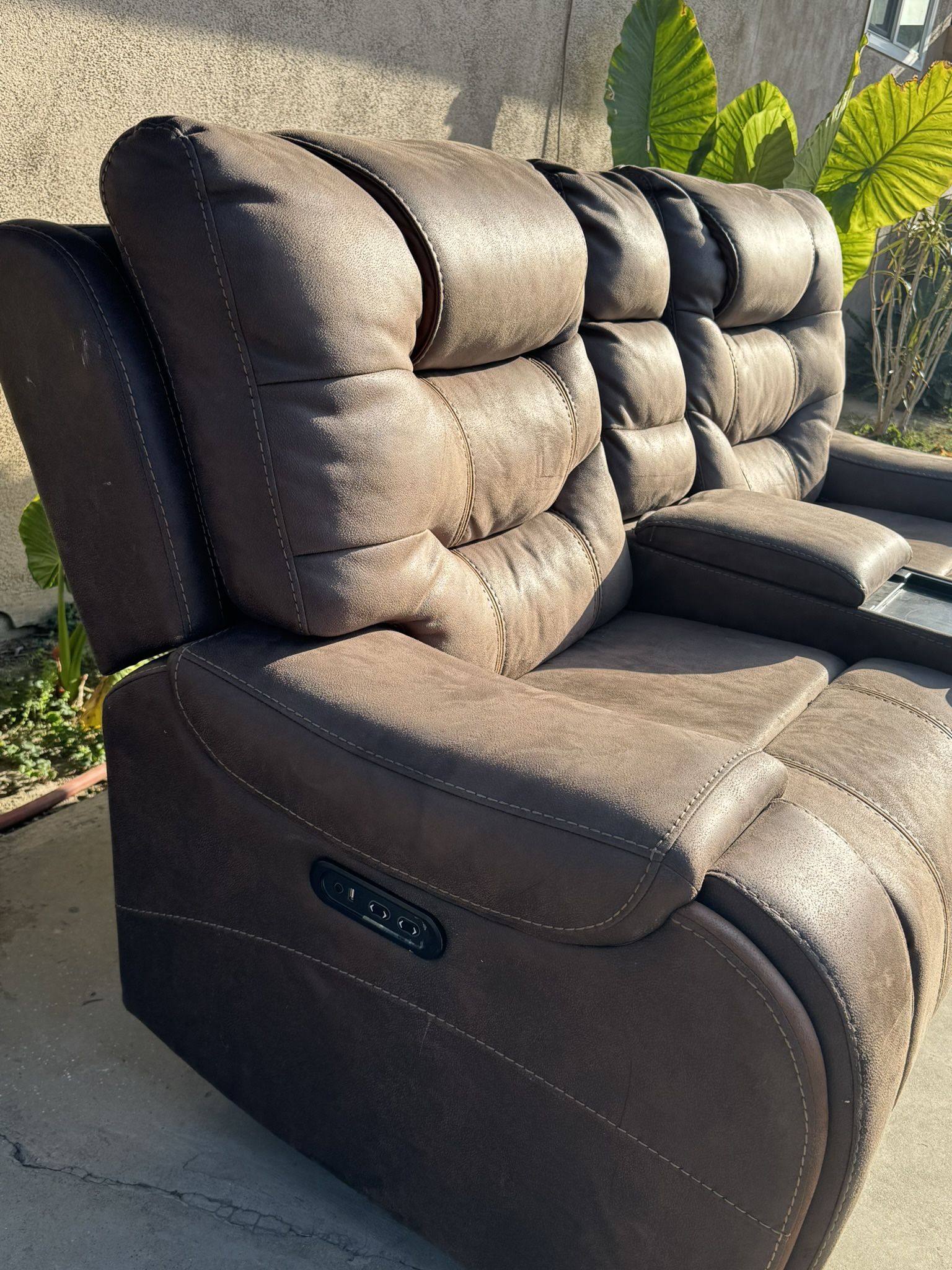 Reclining Sofa