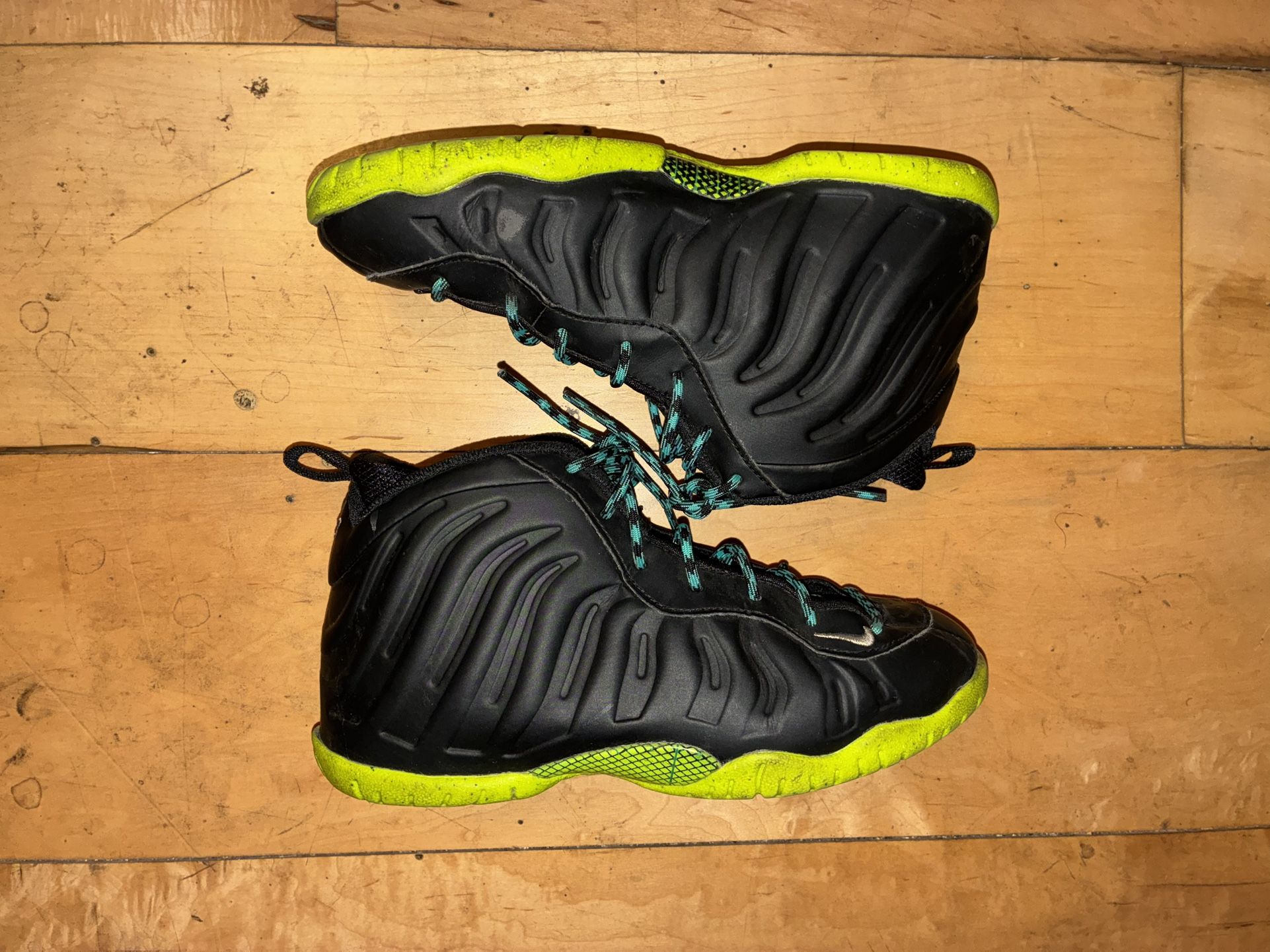 Foamposite Size 2.5 Youth 