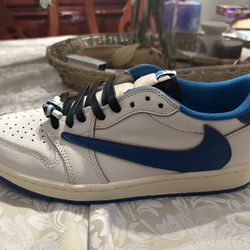 Travis Scott Retro Size 9 