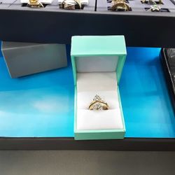 Women's Ring - Yellow Gold 14k (.585) 3.9 grams Size 7