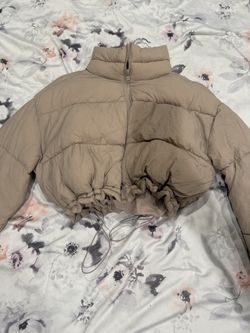 tan cropped puffer 