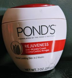 Pond's 