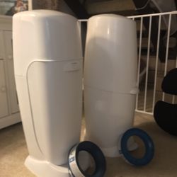   2 Genies Diaper Trash