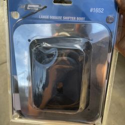 Large Square Shifter Boot