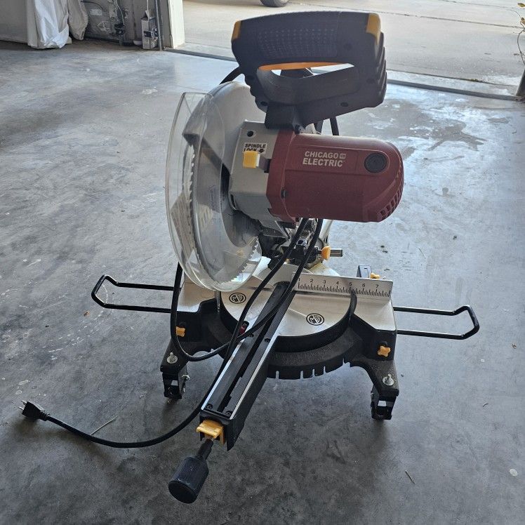 Chicago Electric Power Tool- Wood Cutter