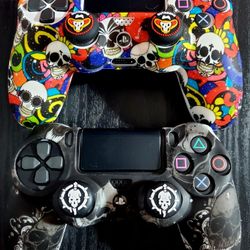 Custom PS4 Controllers 